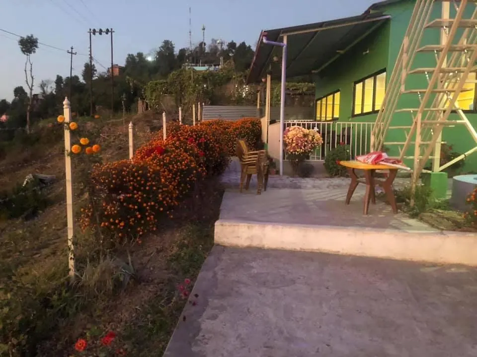 Hotel Kot Danda Valley View Restaurant And Bar, Homestay Godavari